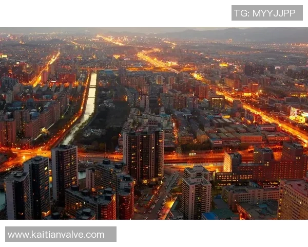 足球明星畅游中国夜景美景尽显魅力与风采