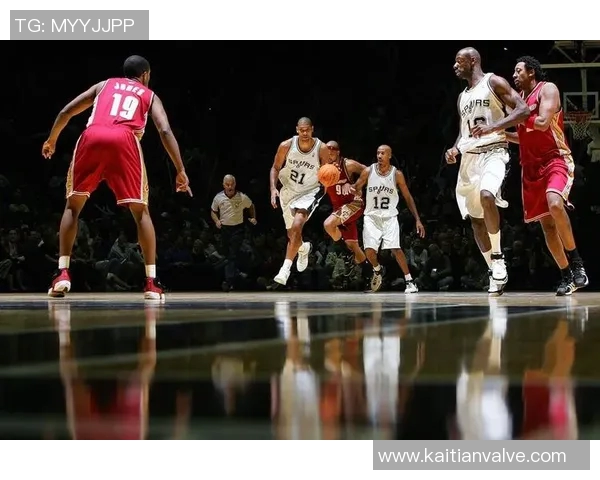 美国足球明星菲利普斯的传奇人生与职业生涯回顾