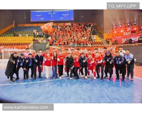 足球明星齐聚中国激情演唱会点燃球迷热情共庆足球盛宴